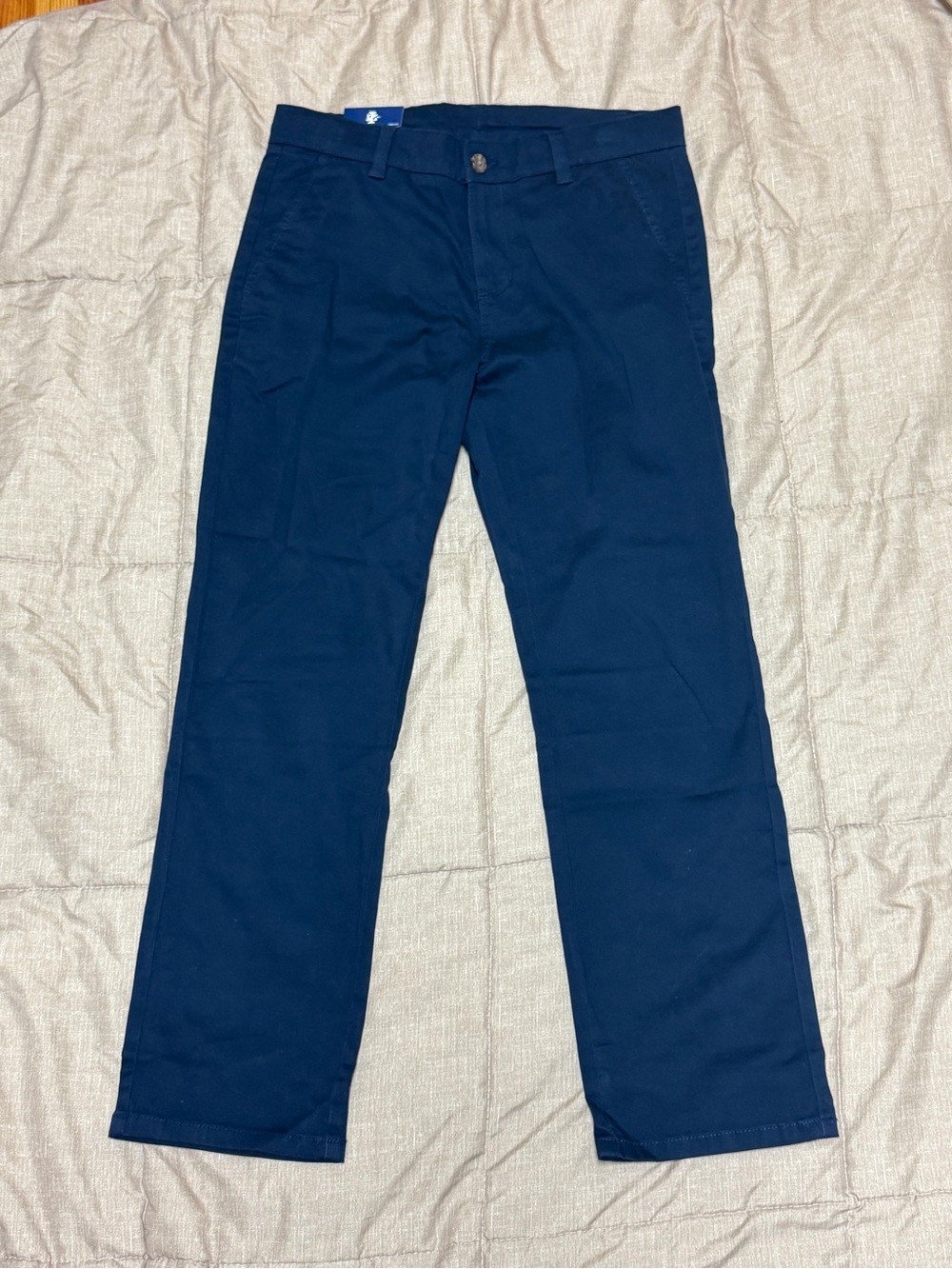 Izod NWT Boy’s Navy Blue Straight Fit Flat Front Chinos Khakis Pants 14 Husky